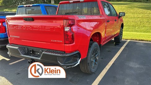 New 2026 Chevrolet Silverado 1500 Custom Trail Boss w/ Turbomax Blackout Package image 3