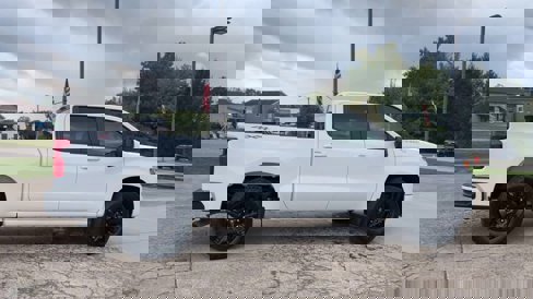 New 2026 Chevrolet Silverado 1500 RST w/ RST Select Package image 9