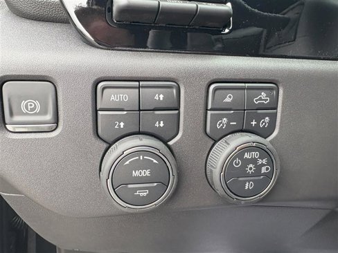 New 2025 Chevrolet Silverado 1500 ZR2 w/ Technology Package image 25