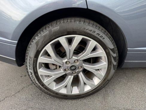 Used 2019 Land Rover Range Rover HSE image 34