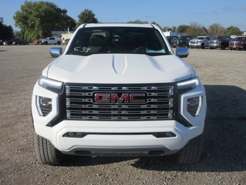 New 2026 GMC Canyon Denali image 10