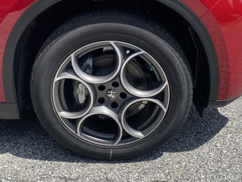 New 2025 Alfa Romeo Stelvio Sprint image 12