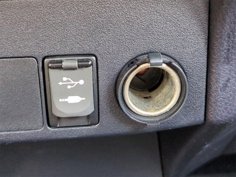 Used 2017 Toyota RAV4 XLE image 23