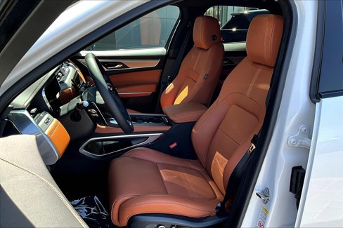 New 2026 Jaguar F-PACE R-Dynamic S image 9