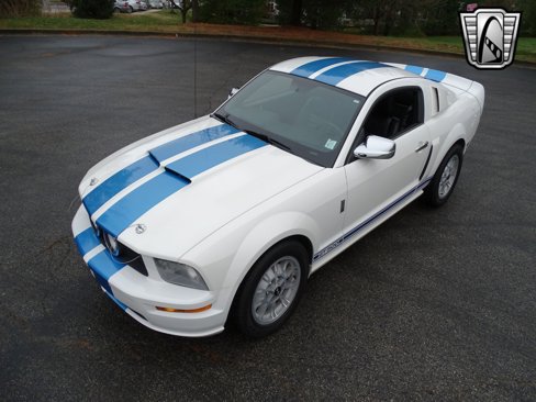 Used 2008 Ford Mustang GT image 2