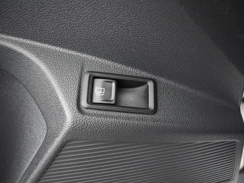 Used 2022 Volkswagen Taos SE image 23