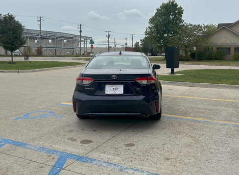 Used 2020 Toyota Corolla LE image 7