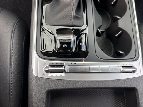 New 2026 Kia Carnival SX Prestige image 11