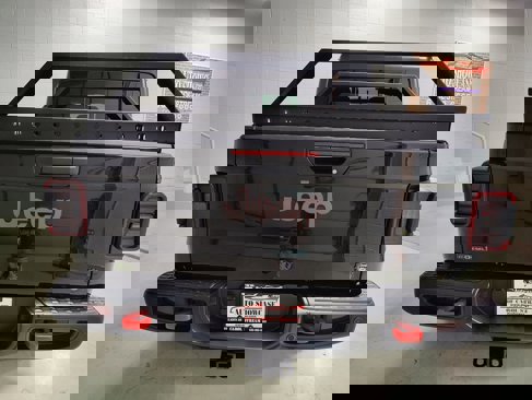 Used 2021 Jeep Gladiator Rubicon image 9