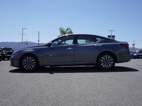 Used 2023 Nissan Altima 2.5 SV image 7