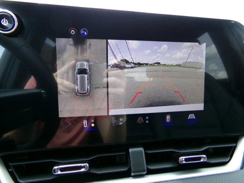 New 2026 Chevrolet Equinox LT w/ Convenience Package II image 7