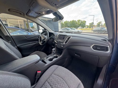 Used 2024 Chevrolet Equinox LT w/ LPO, Floor Liner Package image 18