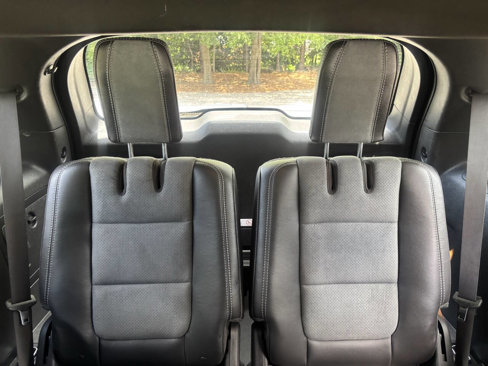 Used 2015 Ford Explorer XLT w/ Equipment Group 202A image 22
