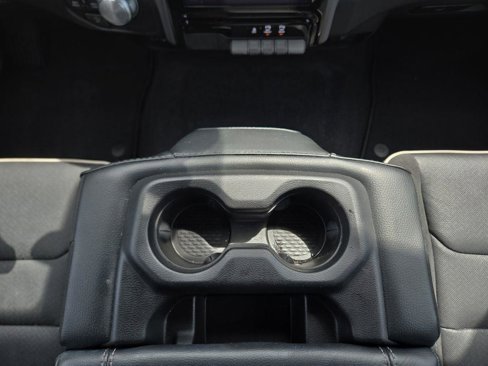 Used 2025 RAM 1500 Laramie image 27