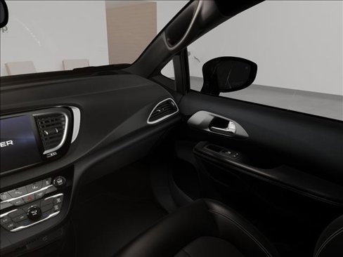 New 2026 Chrysler Voyager LX image 21