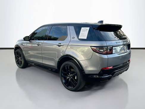 Used 2025 Land Rover Discovery Sport Dynamic SE image 3