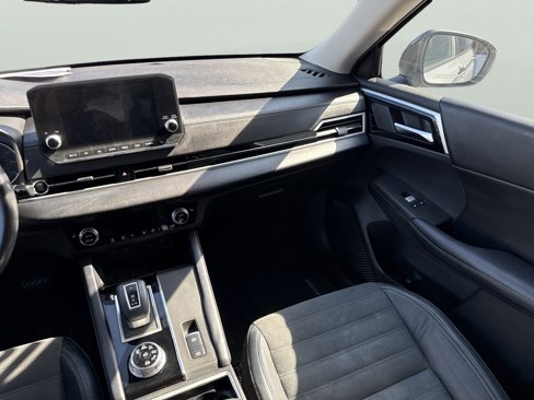 Used 2022 Mitsubishi Outlander SE image 14