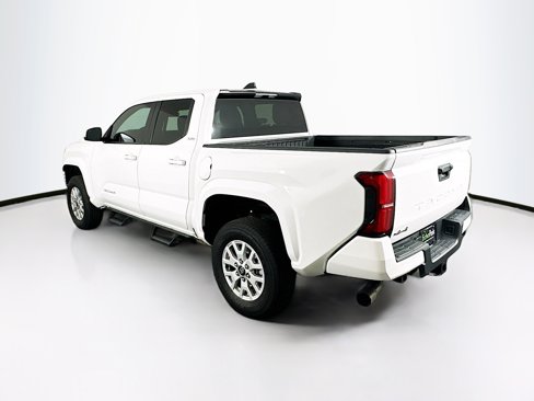 Used 2024 Toyota Tacoma SR5 image 5
