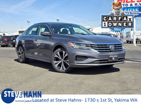Used 2022 Volkswagen Passat 2.0T SE image 1