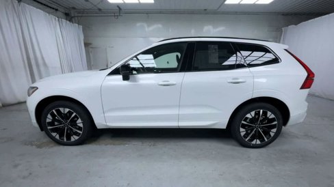 New 2026 Volvo XC60 B5 Plus w/ Protection Package Premier image 21