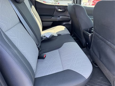 Used 2023 Toyota Tacoma TRD Sport image 7