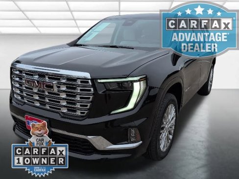 Certified 2024 GMC Acadia Denali w/ LPO, Floor Liner Package image 31