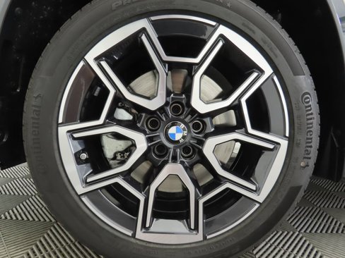 Used 2025 BMW X1 xDrive28i w/ Premium Package image 31