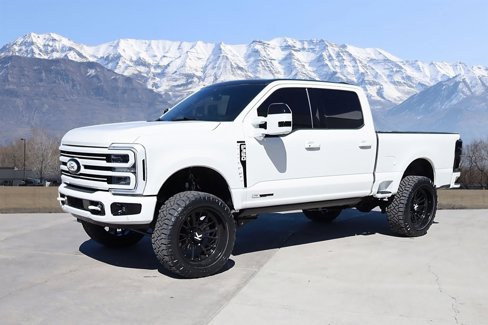 Used 2025 Ford F350 Platinum image 2