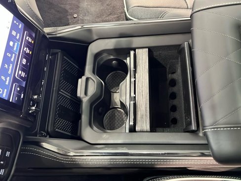 New 2025 RAM 2500 Limited image 21