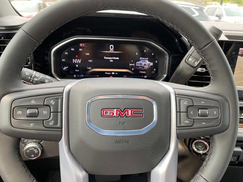 New 2026 GMC Sierra 1500 SLE w/ Preferred Package image 12