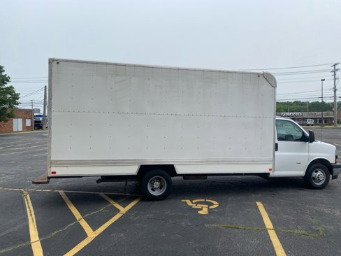 Used 2020 Chevrolet Express 3500 Extended w/ Power Convenience Package image 6
