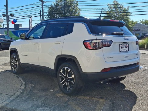 Used 2024 Jeep Compass Limited image 22