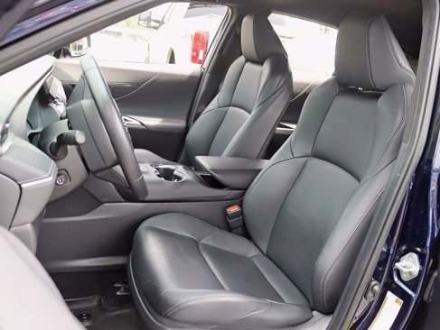 Used 2024 Toyota Venza XLE image 26