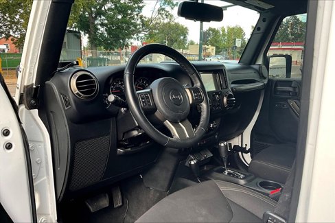 Used 2018 Jeep Wrangler Unlimited Sport image 10