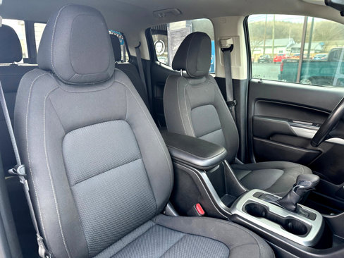 Used 2022 Chevrolet Colorado LT w/ LT Convenience Package image 10