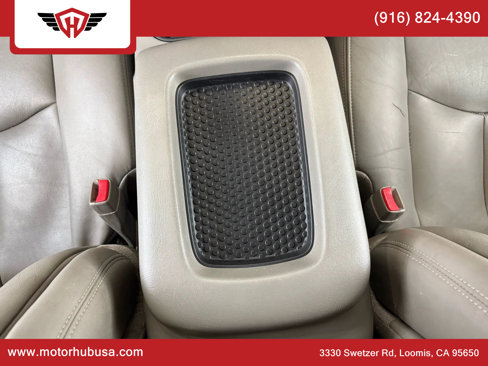 Used 2004 Chevrolet Silverado 2500 LT w/ Heavy-Duty Power Package image 30