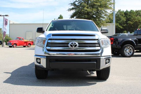 Used 2017 Toyota Tundra SR image 2