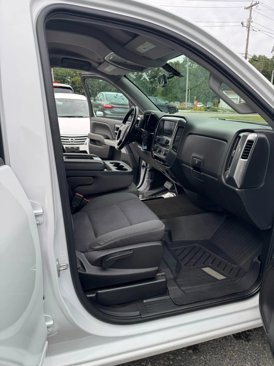 Used 2018 Chevrolet Silverado 1500 LT w/ All Star Edition image 27