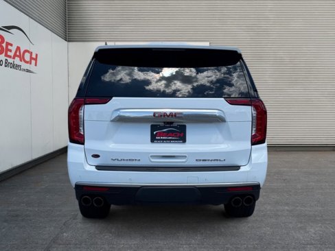 Used 2021 GMC Yukon XL Denali w/ Advanced Technology Package image 7