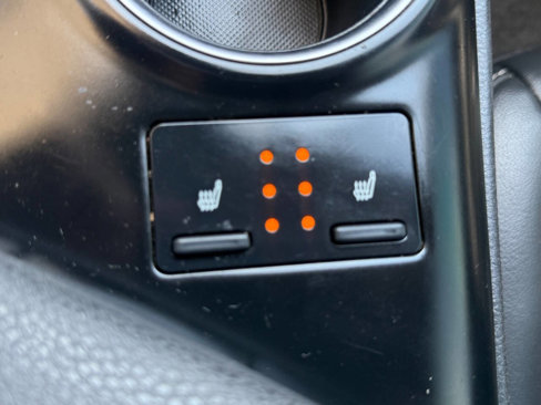 Used 2018 Toyota Camry XSE w/ Accessory Appearance Package image 18