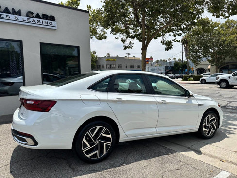 Used 2024 Volkswagen Jetta SEL image 7