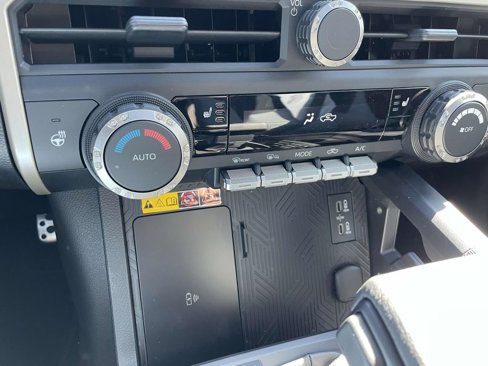 New 2025 Toyota Tacoma TRD Sport w/ TRD Sport Upgrade Package image 18