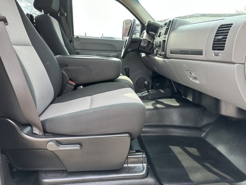 Used 2007 GMC Sierra 2500 W/T w/ Snow Plow Prep Package image 12