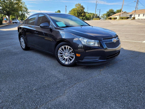 Used 2011 Chevrolet Cruze Eco image 1