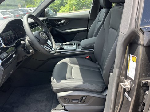 New 2025 Audi Q8 Premium image 8