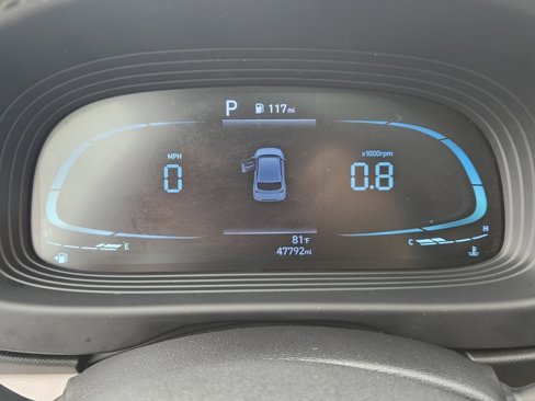 Used 2023 Hyundai Venue SEL image 23