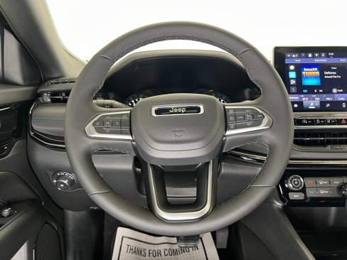 New 2026 Jeep Compass Latitude image 13