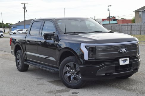 New 2025 Ford F150 Lightning Lariat image 3