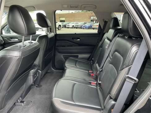 Certified 2024 Nissan Pathfinder SL image 12