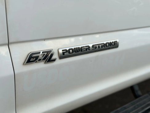 Used 2017 Ford F250 XL w/ Power Equipment Group image 19